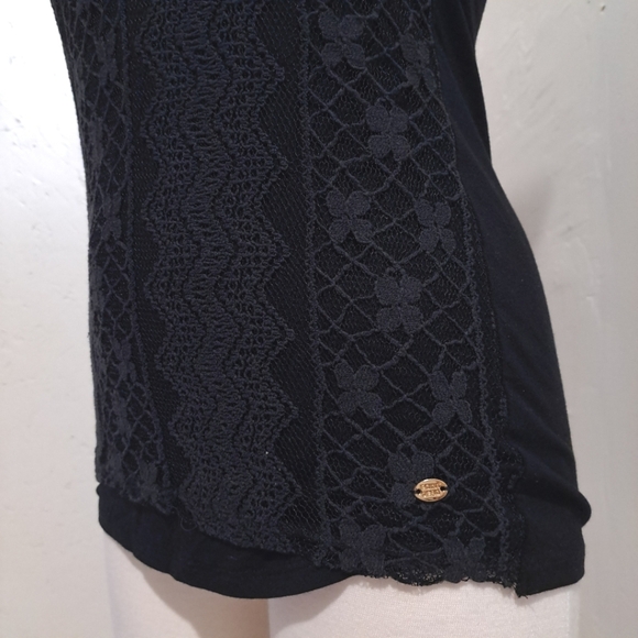 Point Zero | Black lace details sleevless tank top with back zipper - Picture 3 of 8